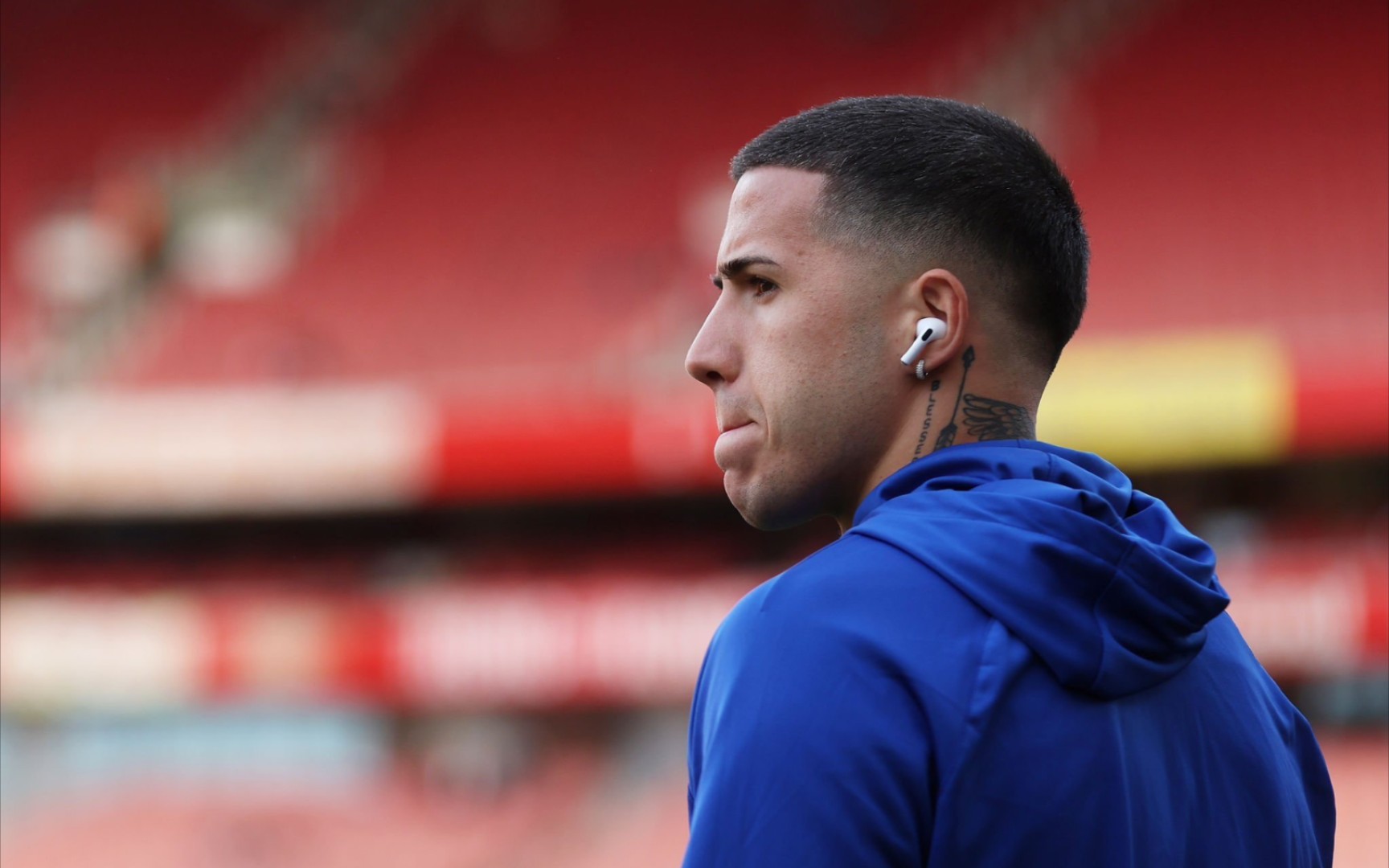 被恩佐帅晕惹010101