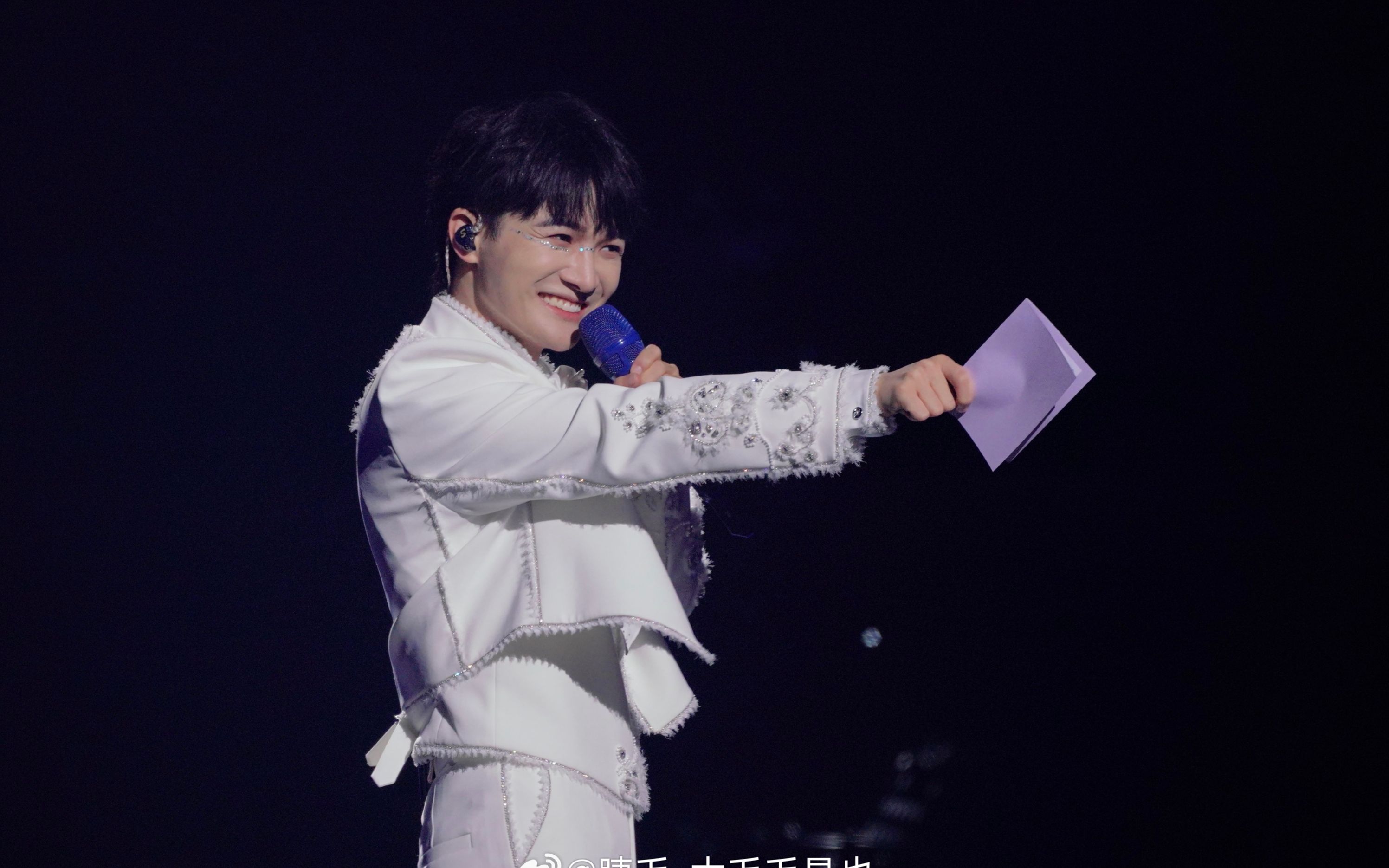 【周深】《打开客服大门(读信环节)》230819"深深感谢你"2023北京演唱