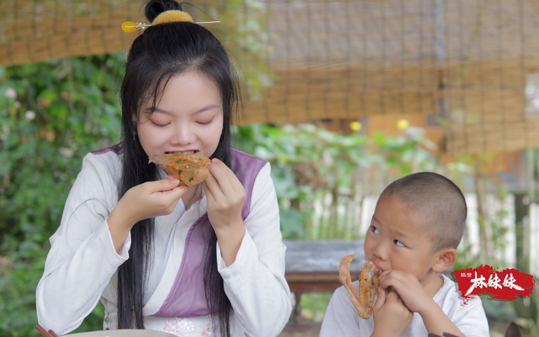 姑娘教你做黄豆烧鸭,这样做肥而不腻,隔壁小孩闻着香味赶来了哔哩哔哩bilibili