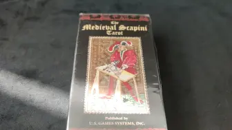 Tải video: 【lily塔罗收藏】中世纪巡礼塔罗牌开箱分享Scapini Tarot（作者）