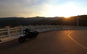 Download Video: Honda CB1100 休闲骑太原桃花沟