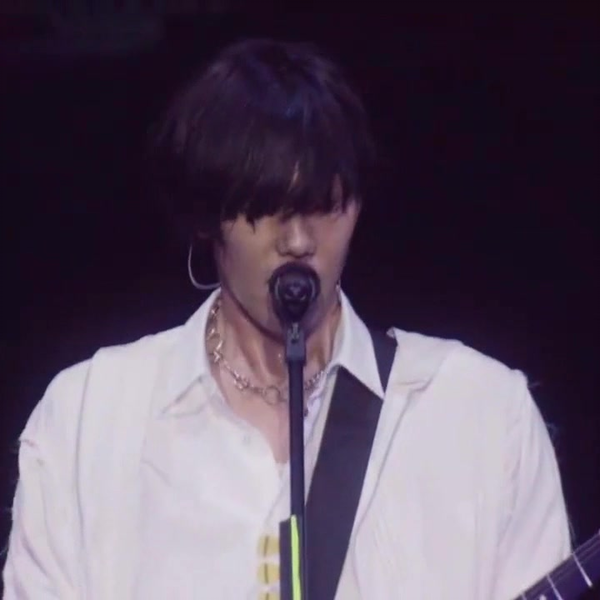 瀧さん「Human Bloom Tour 」 RADWIMPS – ハイパーベンチレイション (Human Bloom Tour)_哔哩