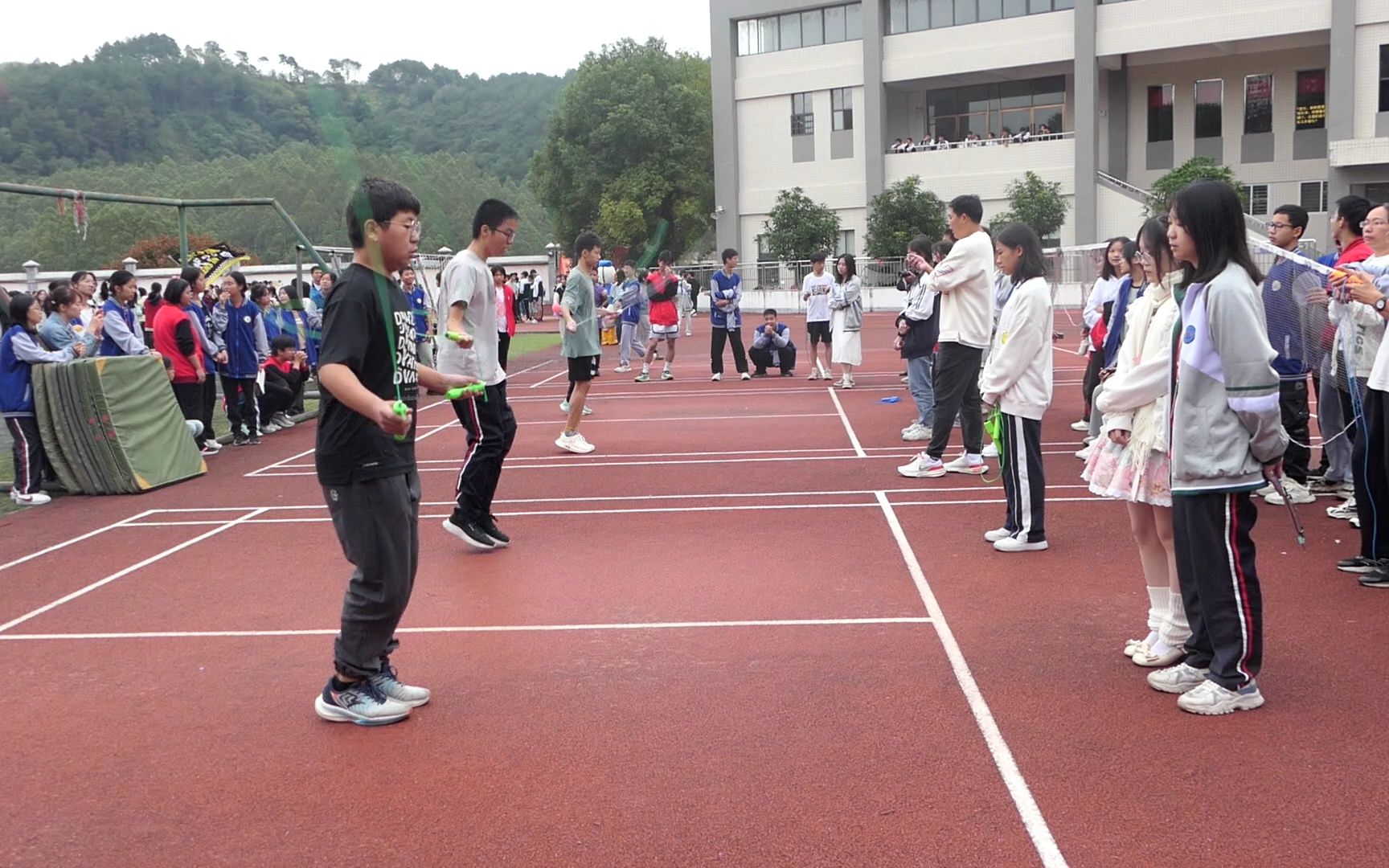 荔浦中学第61届校运会l1164195