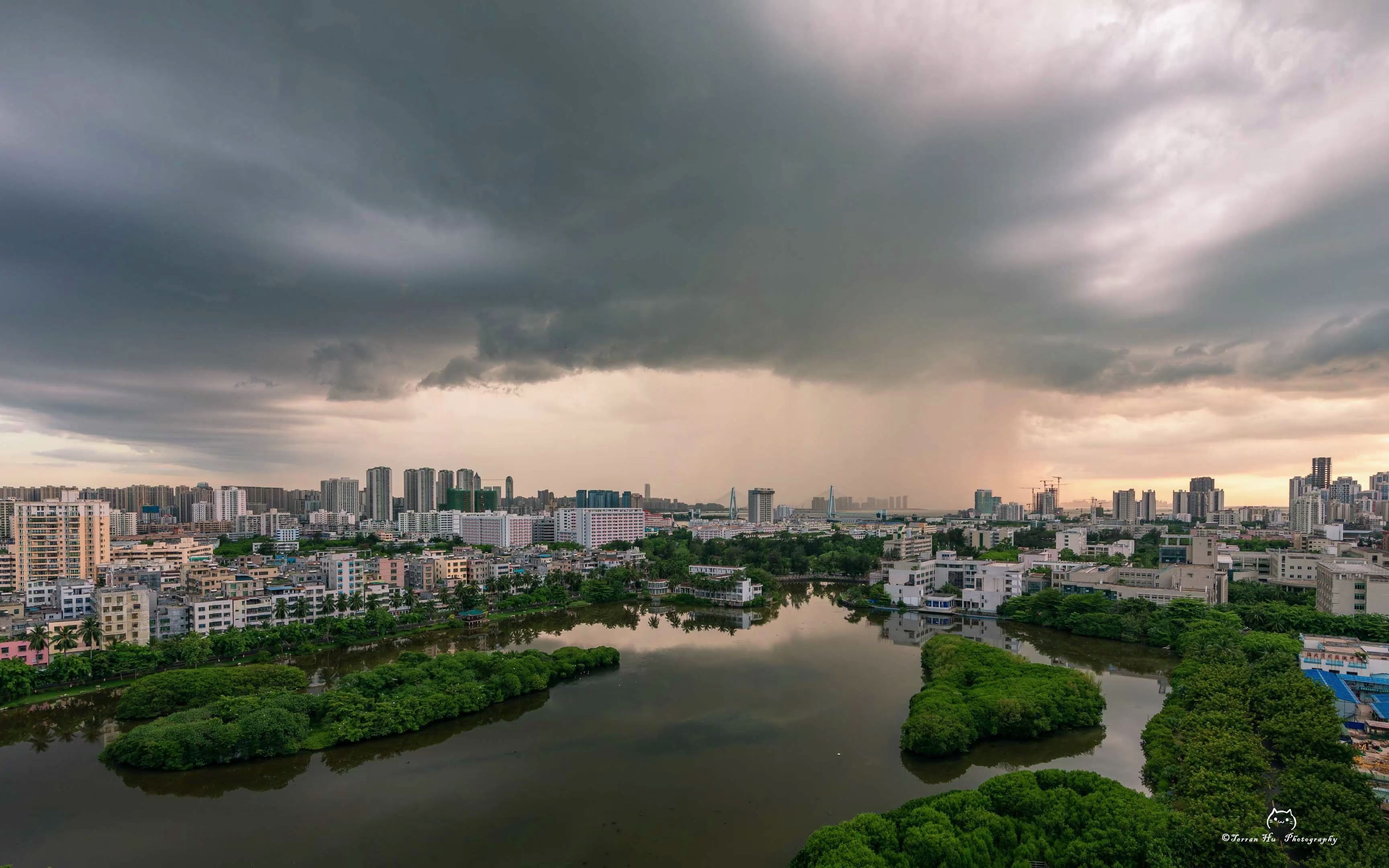 [图]【半城烟雨】在中日友好交流中心看雨幕和晚霞是什么感受