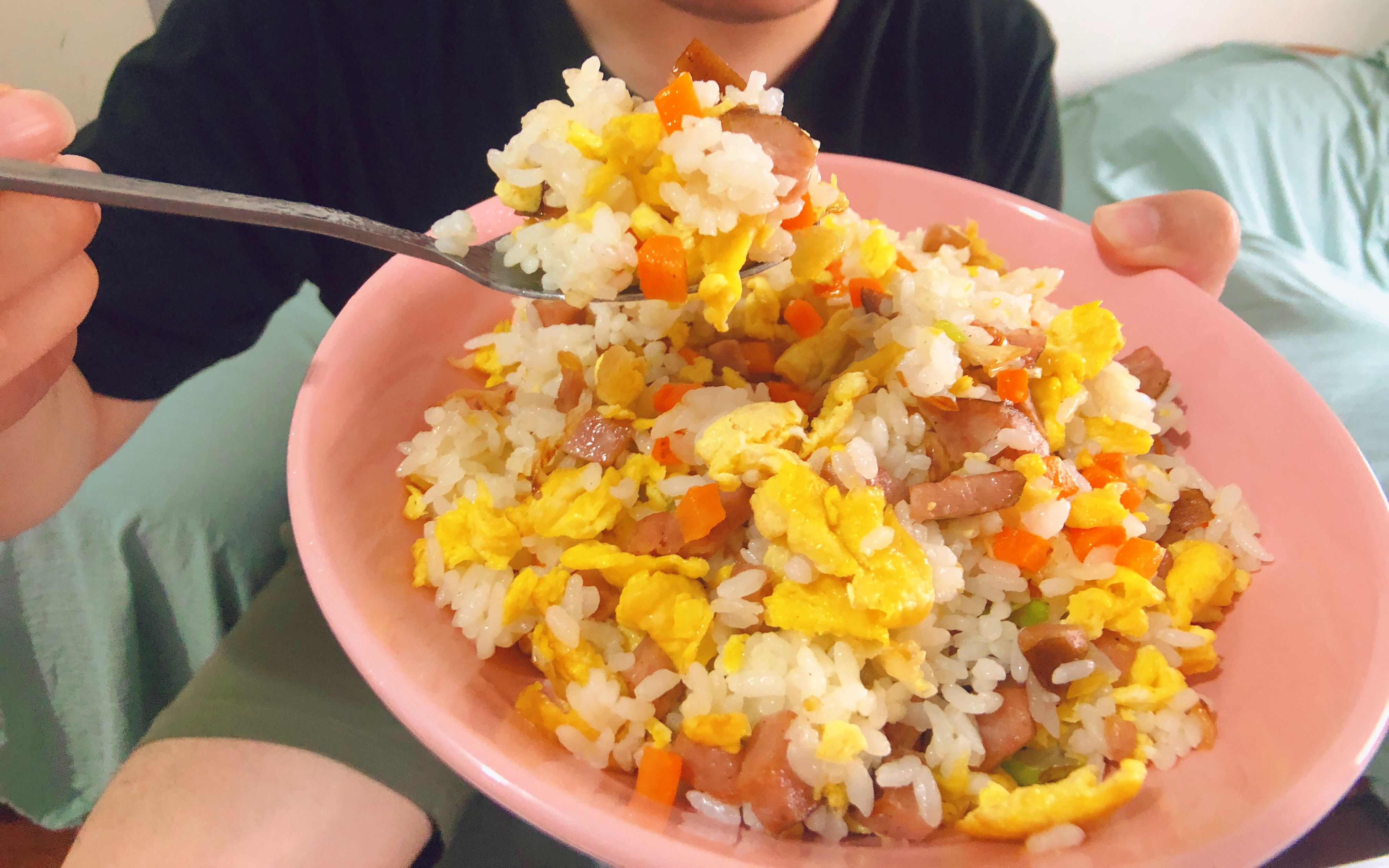 【蛋炒飯 毛血旺】峰哥剩菜利用炒個蛋炒飯,繼續挑戰自己做的毛血旺不