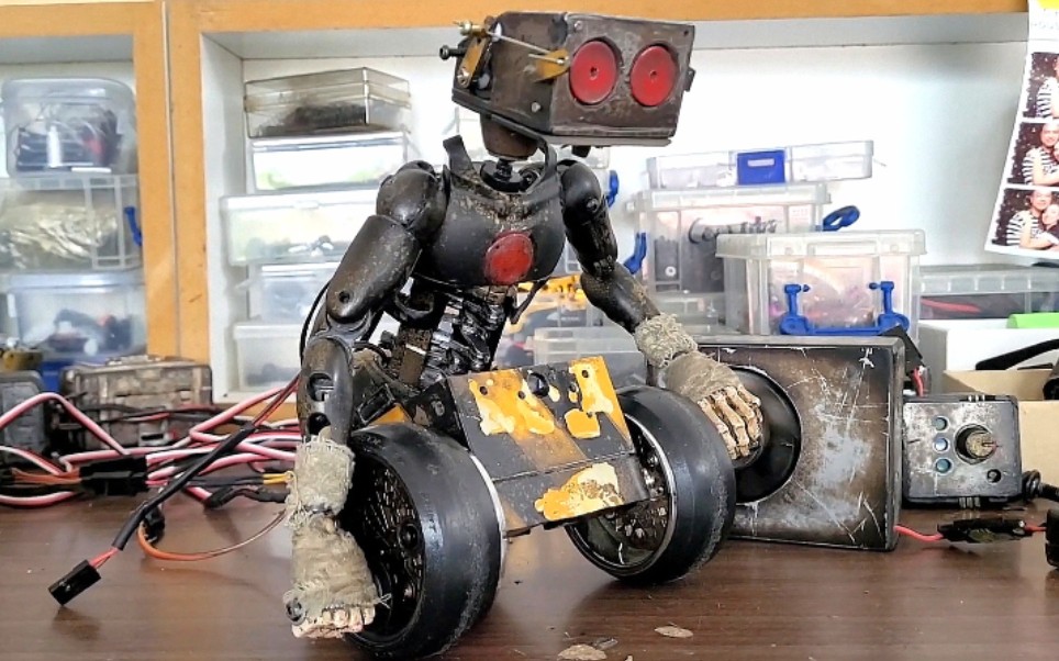 【概念与制作幕后】末世废土风 新轮椅机器人