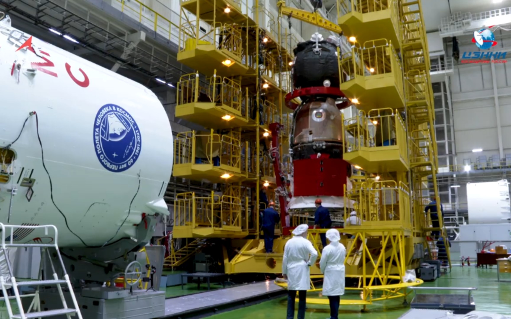 计划4月9日用于发射联盟ms-18的联盟2.1a火箭总装视频,宇航员2俄1美