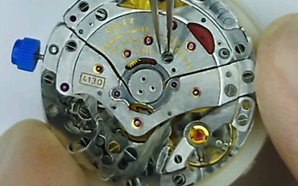 国产4130计时机芯拆解品相还不错零件一比一部分可以互换