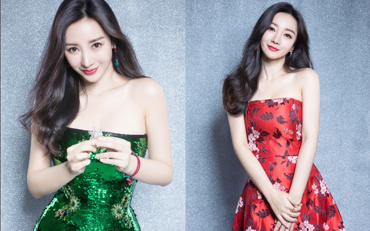 柳岩红绿双色裙拍摄圣诞写真花絮