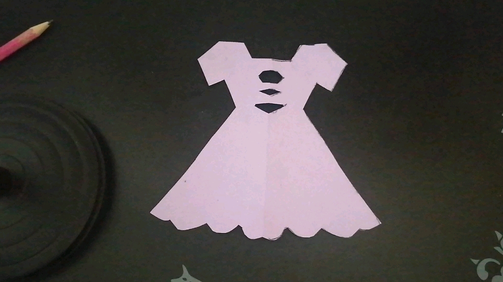 连衣裙的剪纸方法图解图片