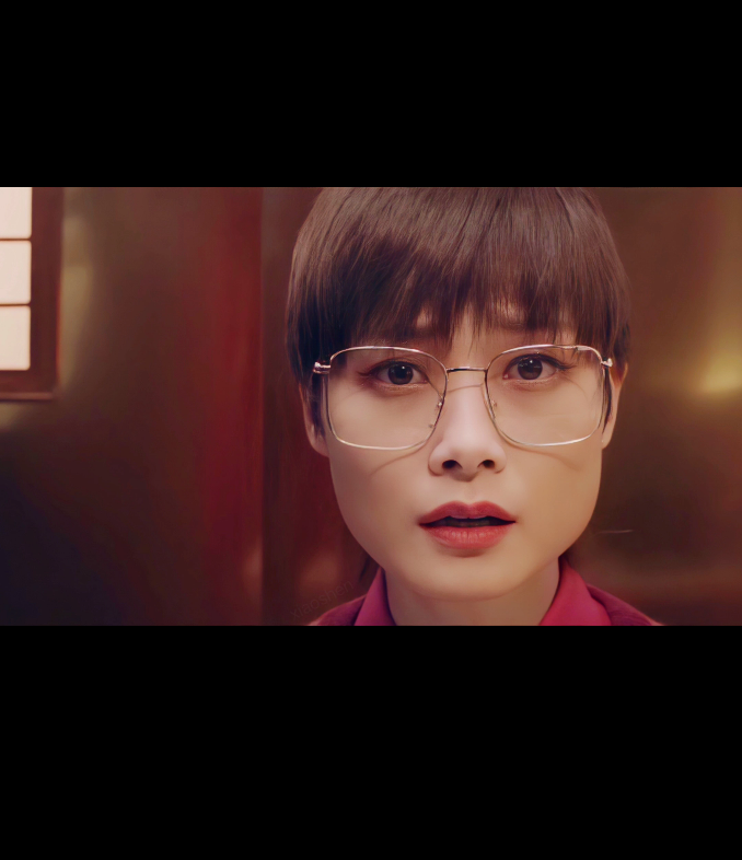 李宇春戴眼镜合集,0.5英里._哔哩哔哩_bilibili
