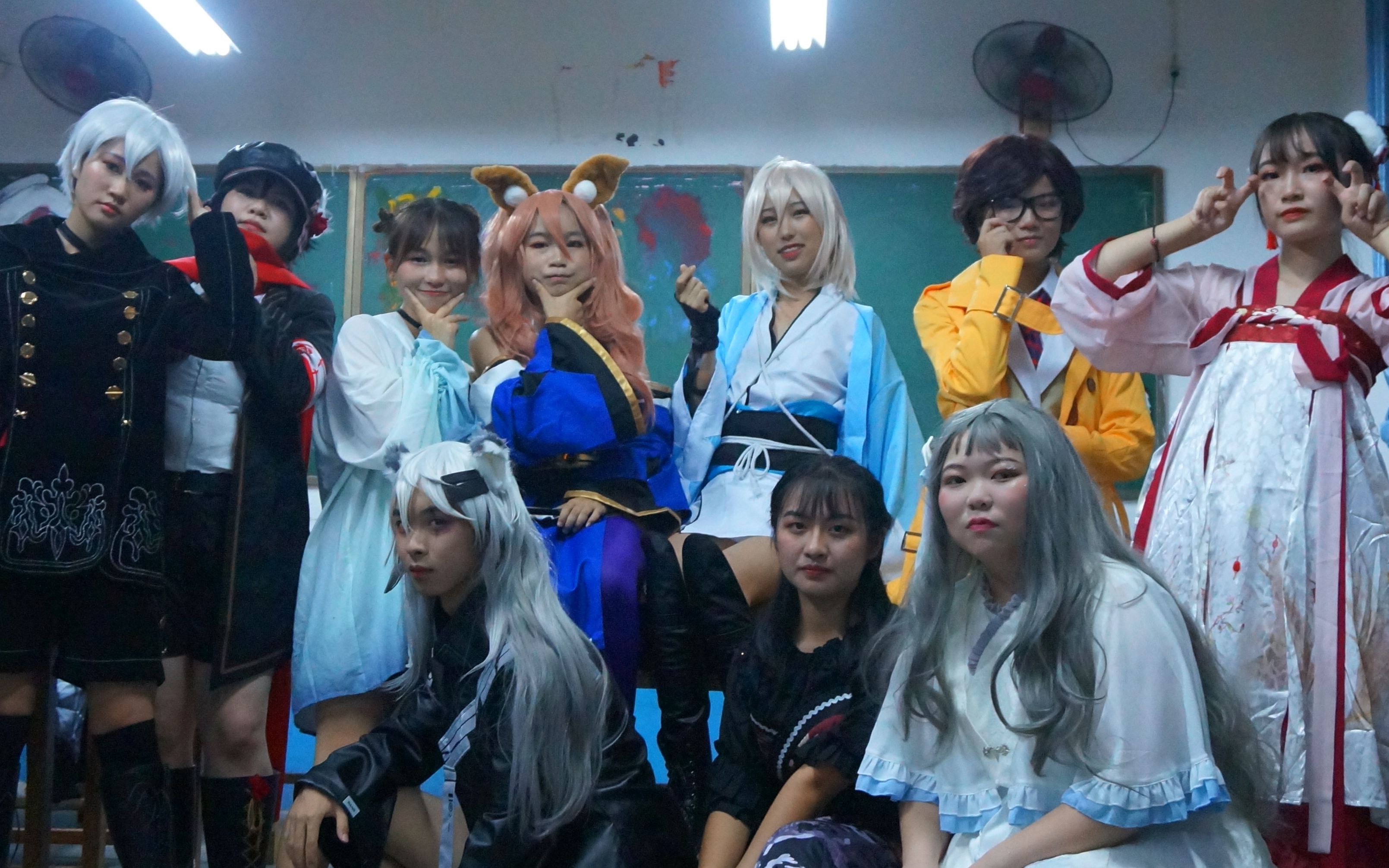 【铜仁二中动漫社】21届迎新晚会表演_哔哩哔哩 (゜-゜)つロ 干杯