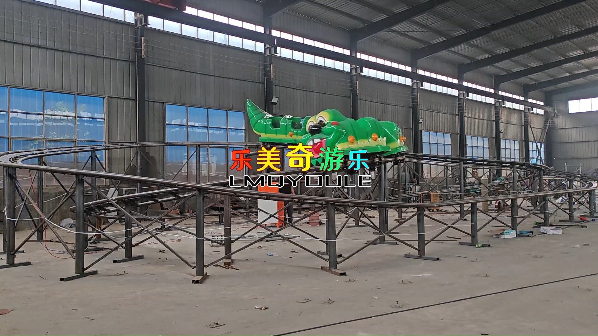 青虫滑车 景区公园热门游乐项目