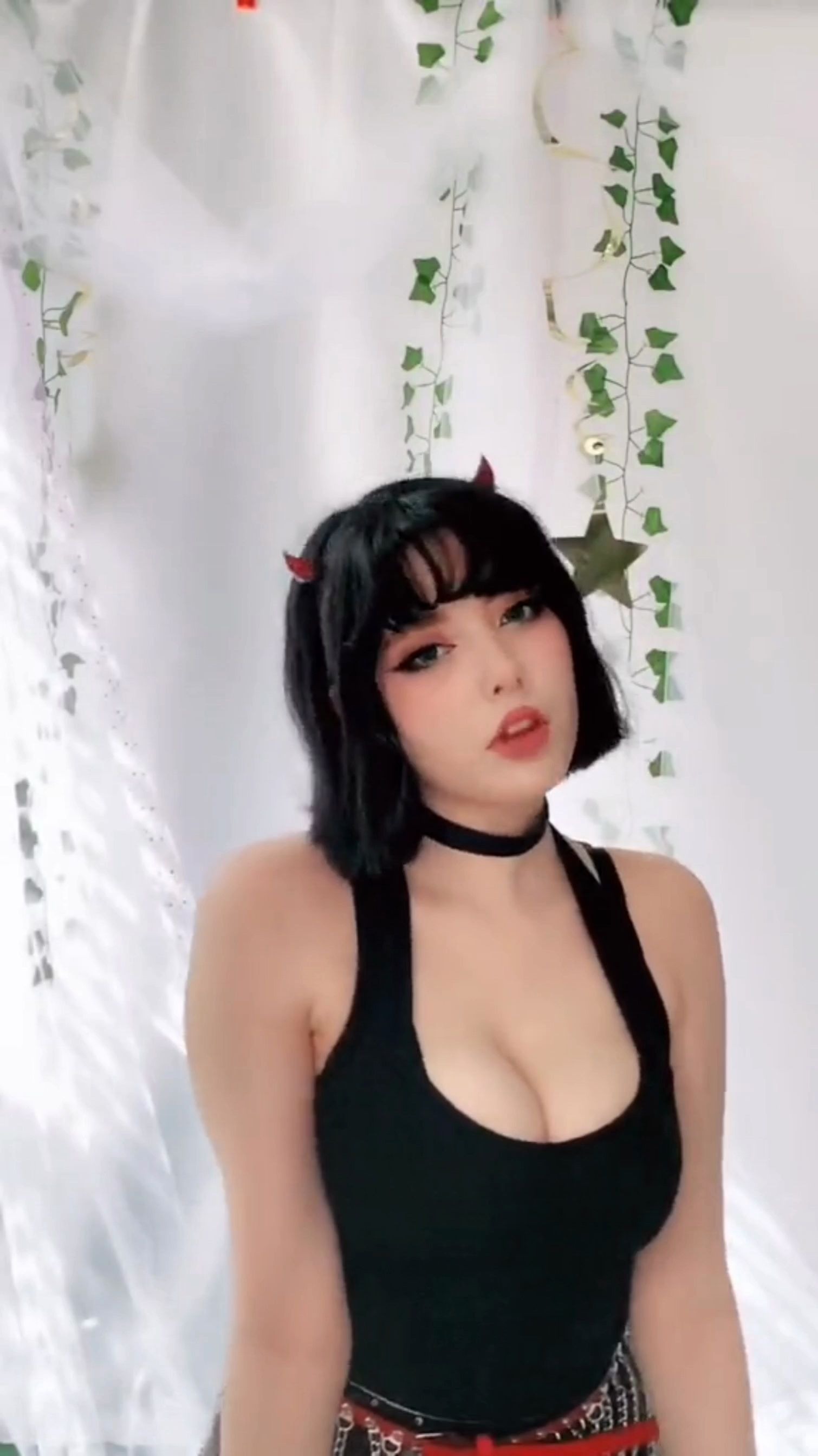 [图]【TIKTOK】小姐姐合集 NO.44→独自莫凭栏，无限江山，别时容易见时难