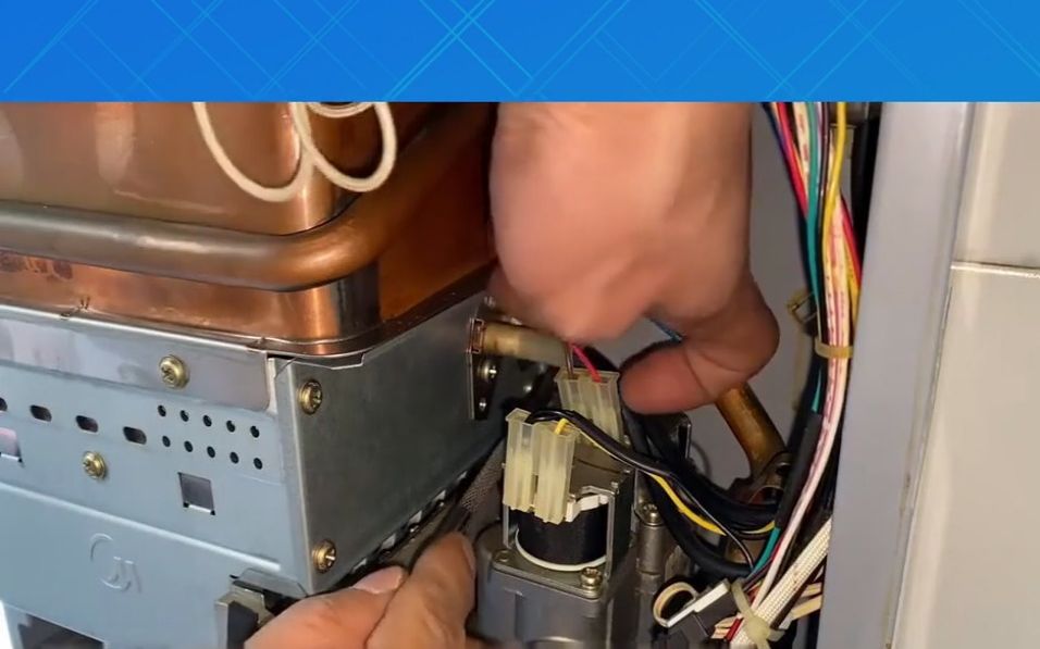 万家乐热水器报警e4请问这个故障要怎么办