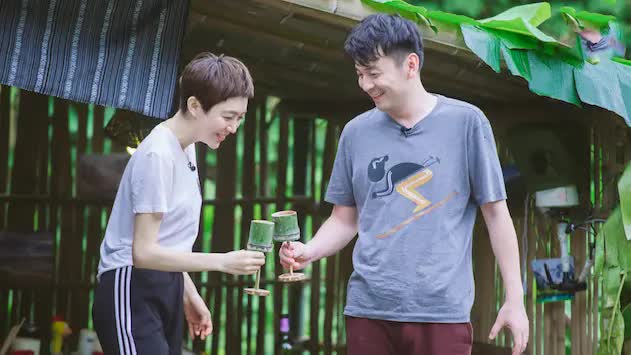 综艺分享喝酒趣事,雷佳音爆料和好友喝酒比绕口令,赵雅芝酒量差