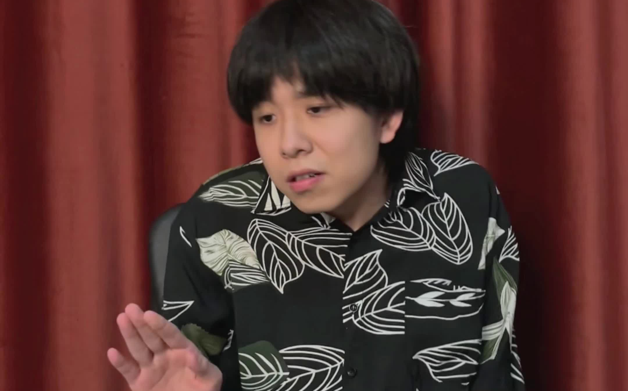 【蛇系男友】不要乱飞蓝拖鞋变装_哔哩哔哩_bilibili