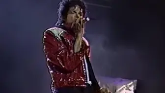 杰克逊最拉风的一次演唱会，这首《Beat It》成为了永恒的经典