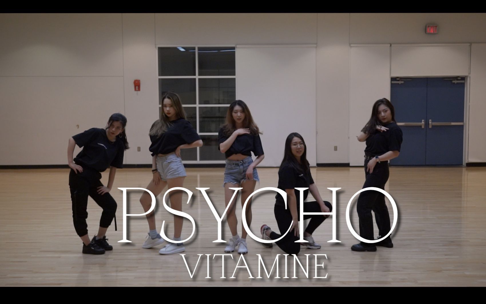 [图]【Vitamine】女团五人翻跳 Psycho - Red Velvet 练习室