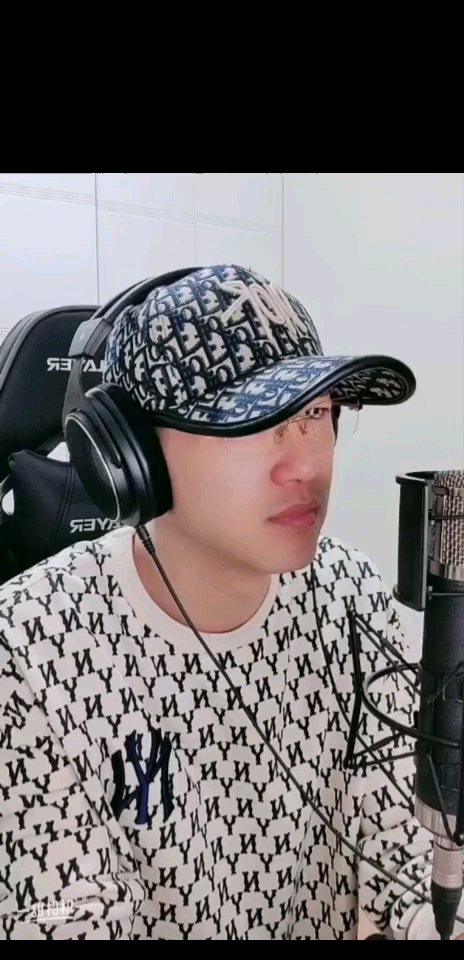 我是范迪趣谈,交个朋友吧9498