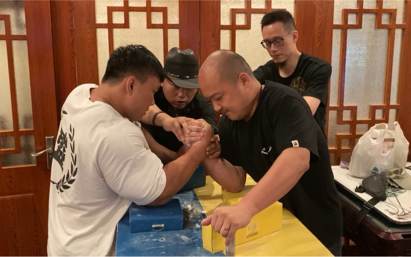 打边炉王老板vs.ifbb pro袁国盛,二番战