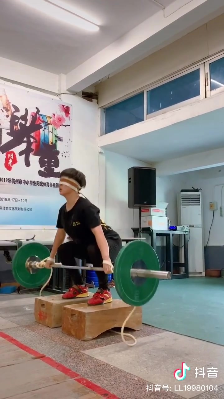 举重技术交流弹力带辅助的抓举支撑我们的举重教练真的是把人类智慧