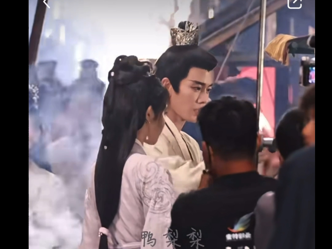 任嘉伦彭晓苒买吃吃#凤凰台上