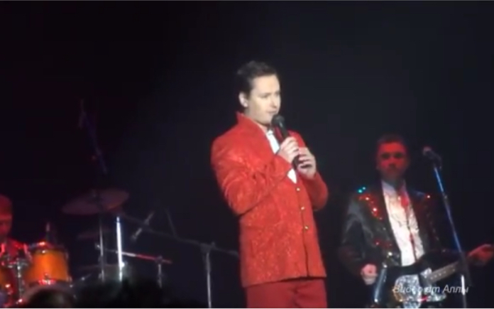 [图]【Vitas】《故乡的老屋》2012.11.01 俄罗斯·下诺夫哥罗德·歌剧院「母与子」演唱会