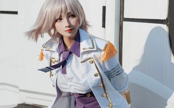 SR级Coser【rioko凉凉子】——SSSS电光机王 貉哔哩哔哩bilibili