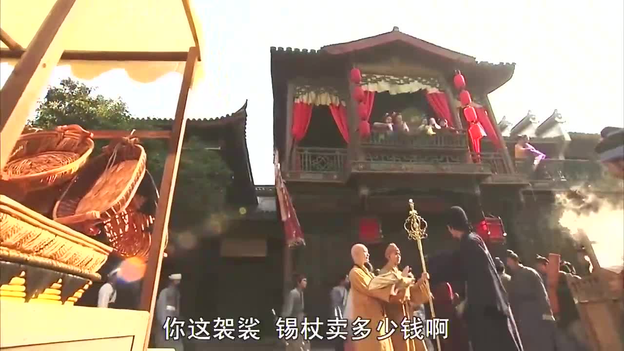 [图]西游记：皇帝微服私访，巧遇和尚卖袈裟，瞧明身份皇上也得跪拜