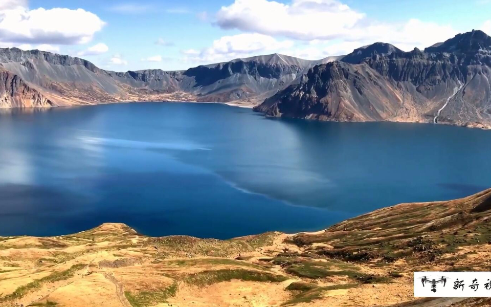 [图]航拍长白山天池，景色非常美放飞心情的好地方！