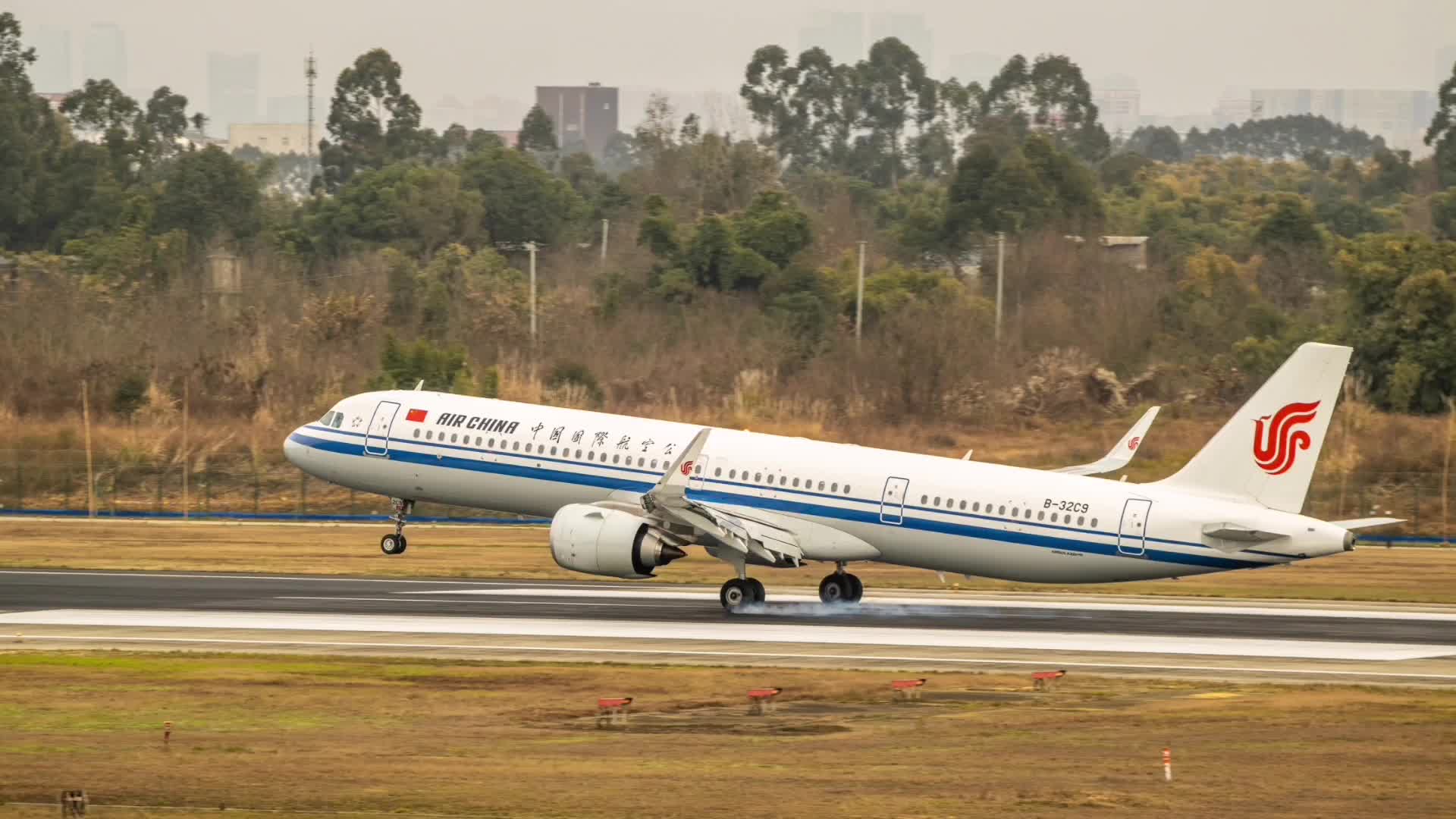 国航空客a321降落图片