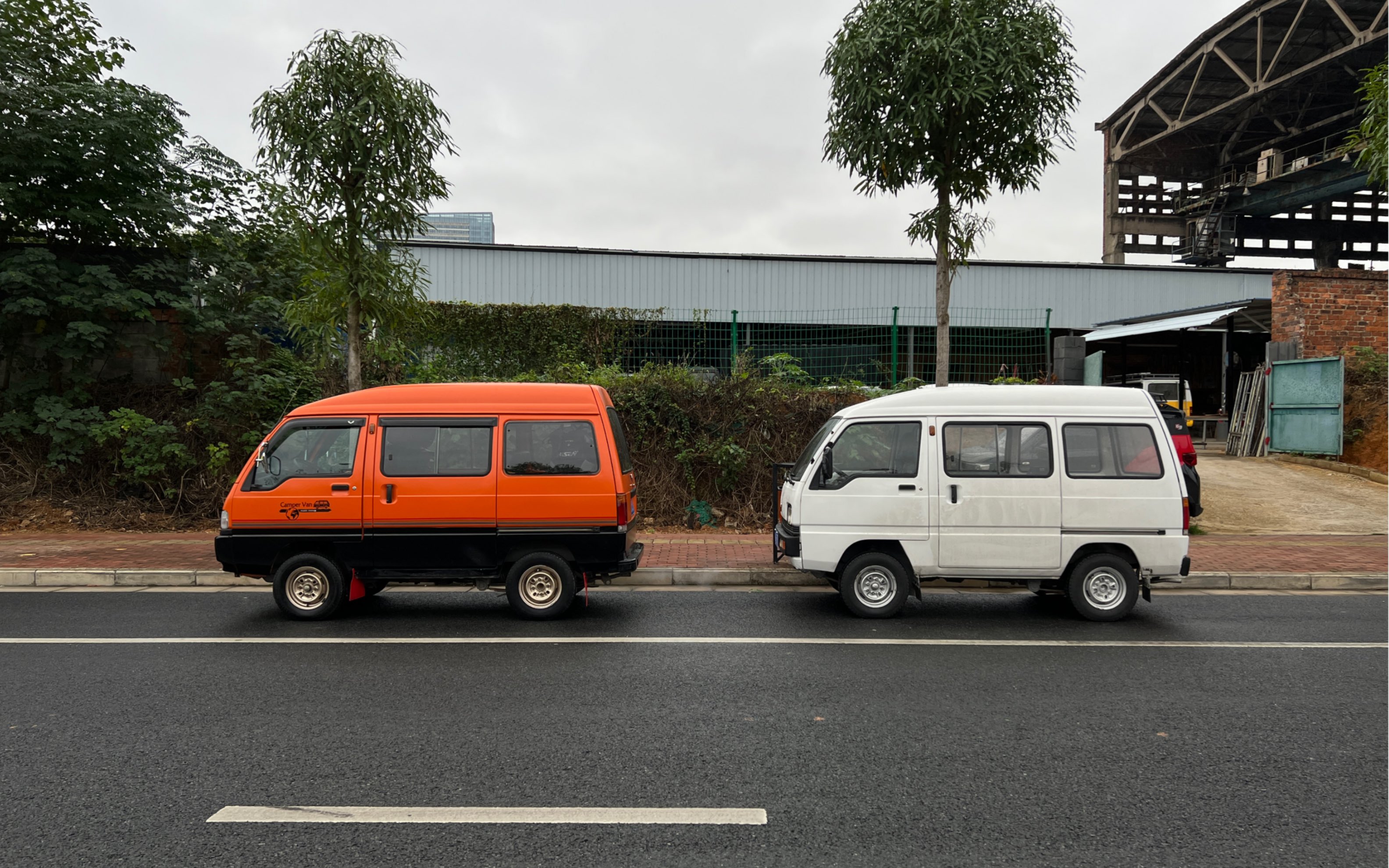 五菱龙改造咖啡露营车
