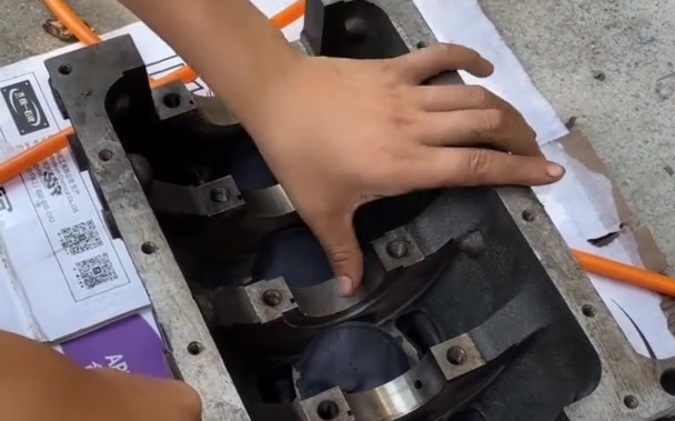 祝大家国庆节快乐 小阿兰修车