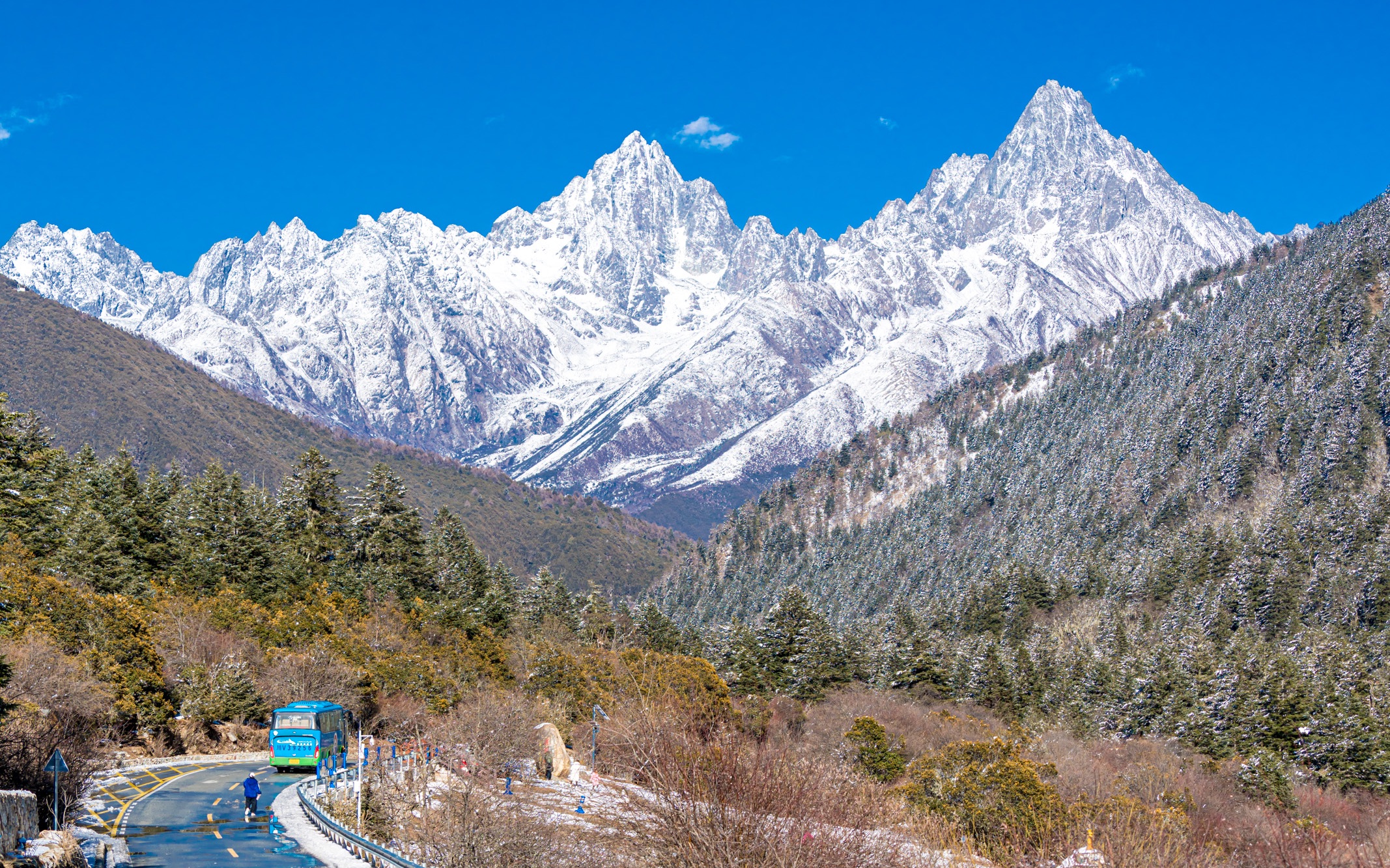 川西自驾,大多数人都错过了木格措和莲花雪山!哔哩哔哩bilibili