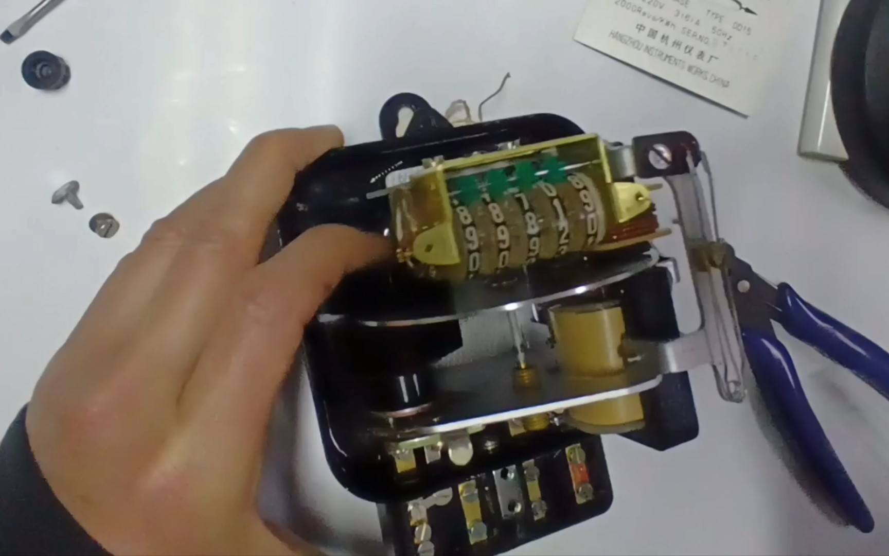 活动作品纯机械家用电表拆解里边全是机械结构没有线路板纯粹体现了