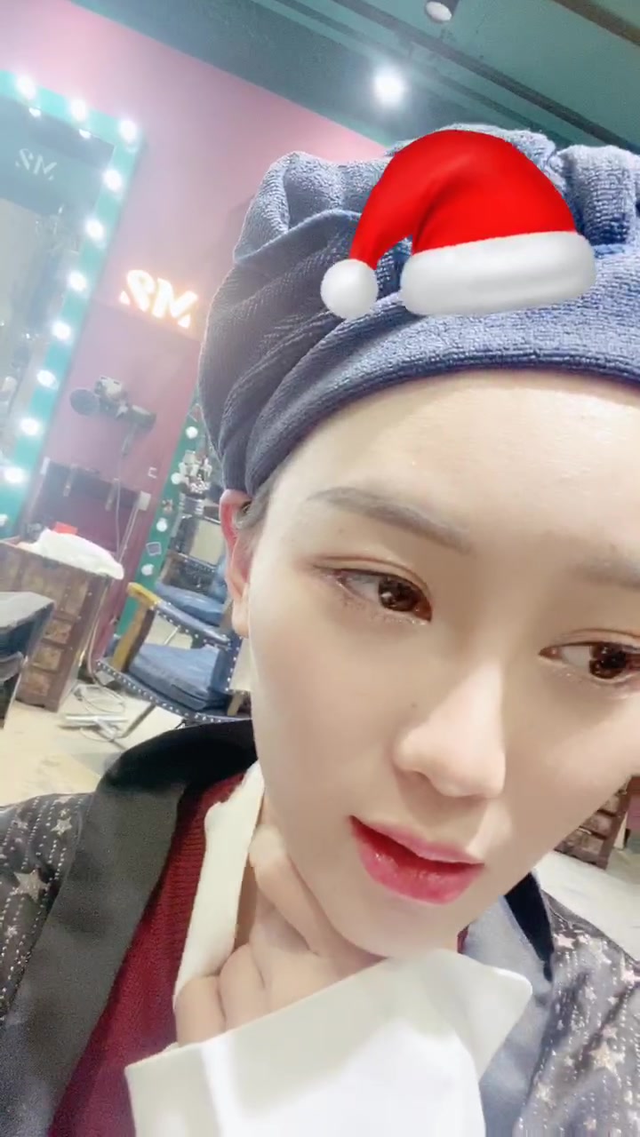 虎牙-zmiko_20200109_哔哩哔哩 (゜-゜)つロ 干杯~-bilibili