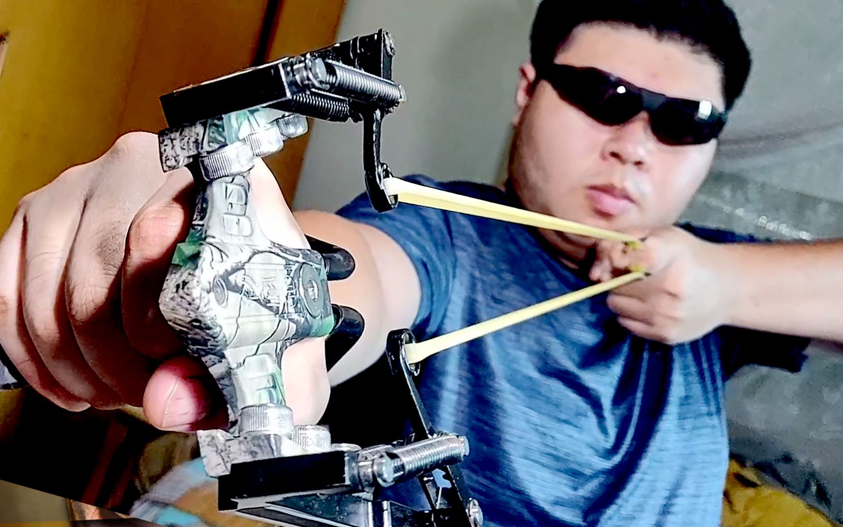 【靓评】比动能50j/cm05!——判官三代复合弹弓测评