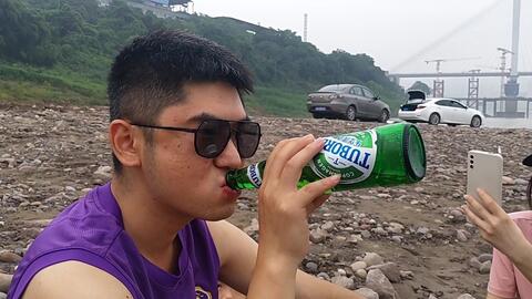 嫩雀儿 警犬和龙一妹吃青蛙 2021 06 29 哔哩哔哩 Bilibili