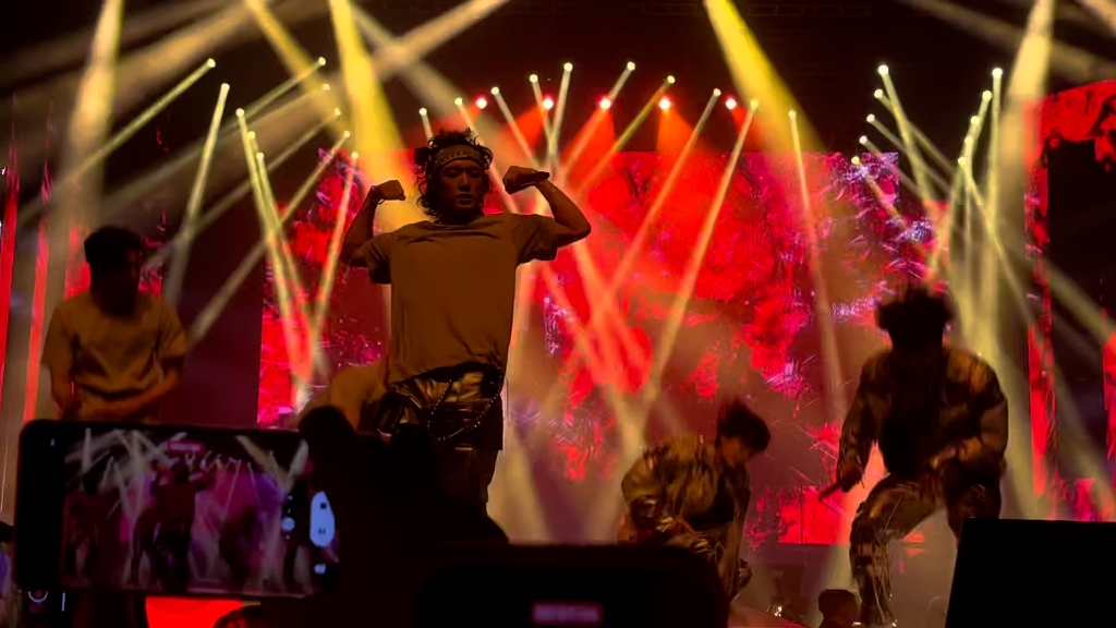 ikon-at ease 演唱会舞台直拍 230722 take off 吉隆坡