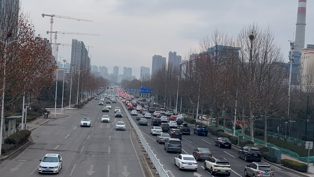 早上的辽阳东路天天堵