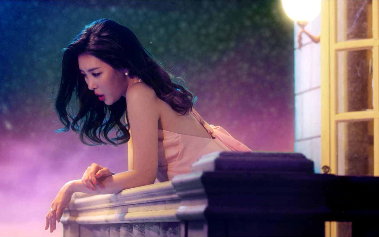 朴振英whenwediscoduetwith宣美mv公开