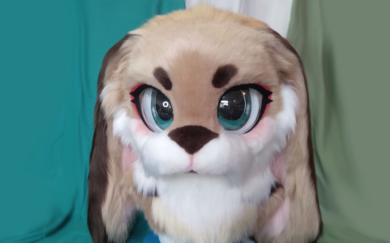 兽装fursuit日系半写实垂耳兔掉落半装展示装师nika