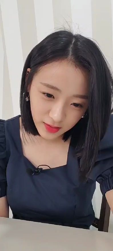 april尹彩暻李真率200409彩暻真率instagramlive联合直播