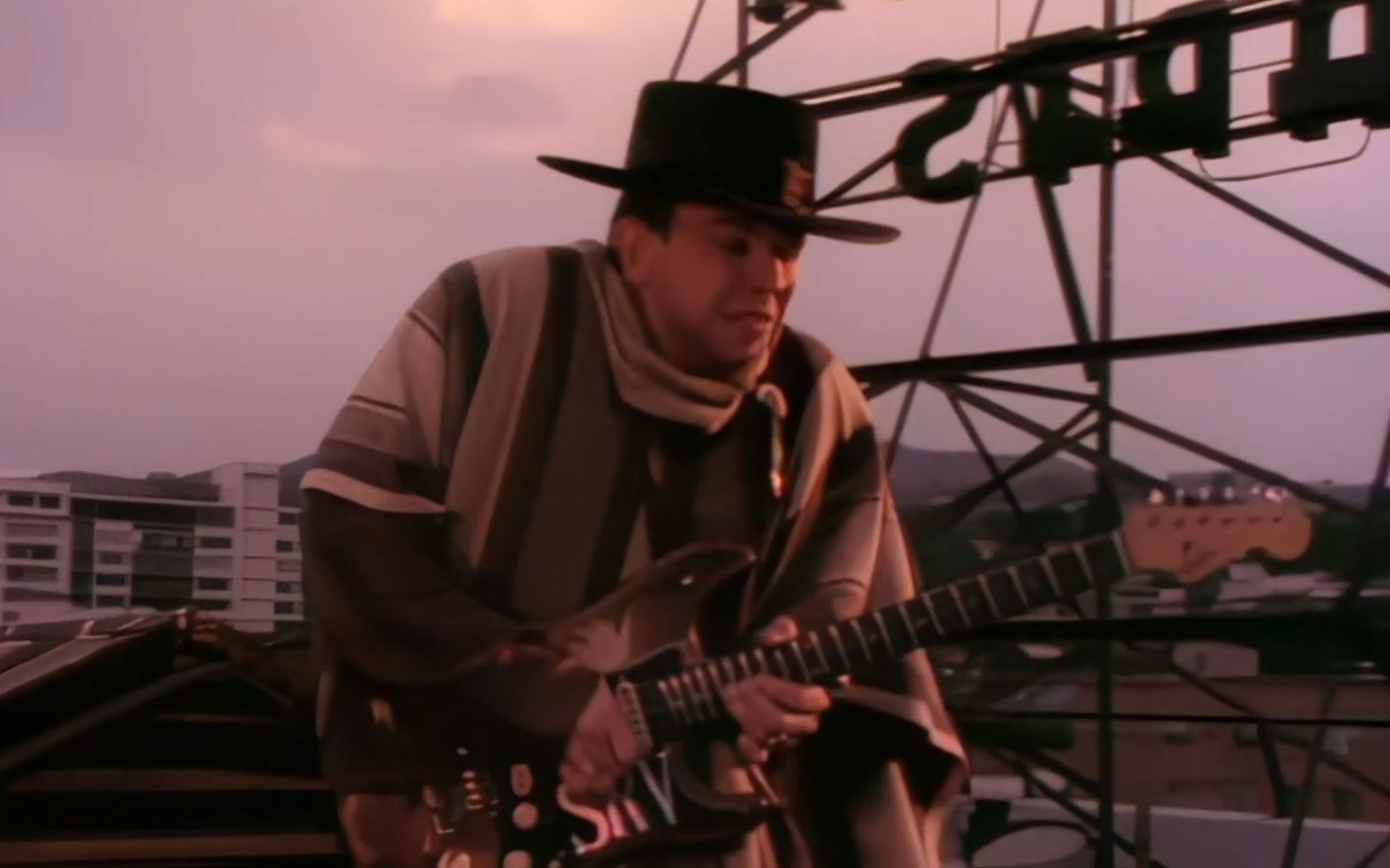 [图]MV画质修复dvd->1080=Stevie Ray Vaughan Crossfire