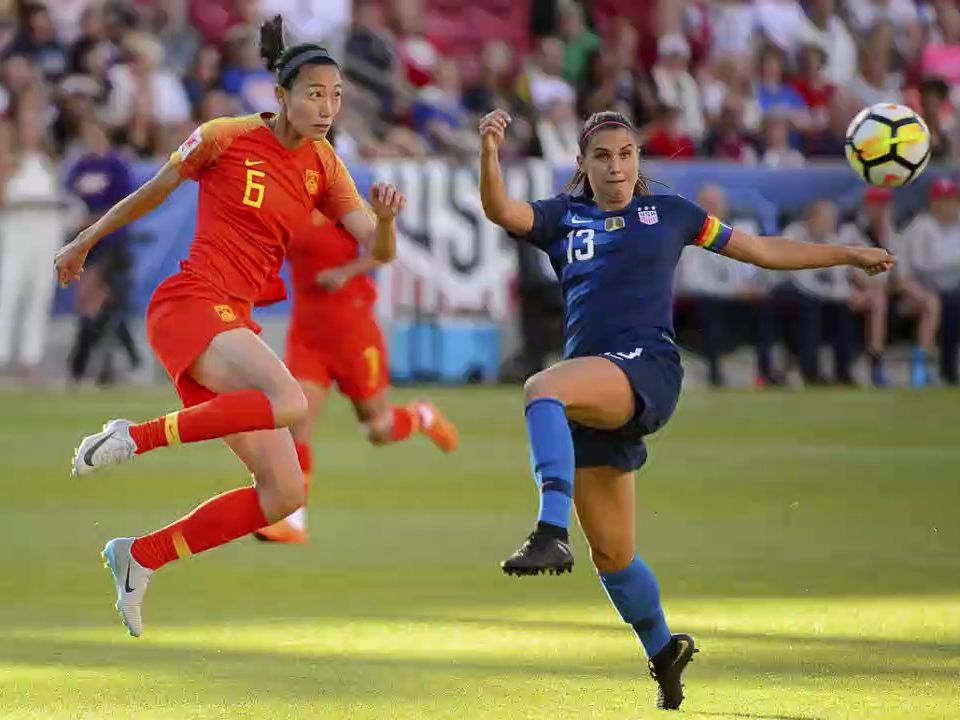 足球友谊赛直播:美国女足vs中国女足(高清全程视频)