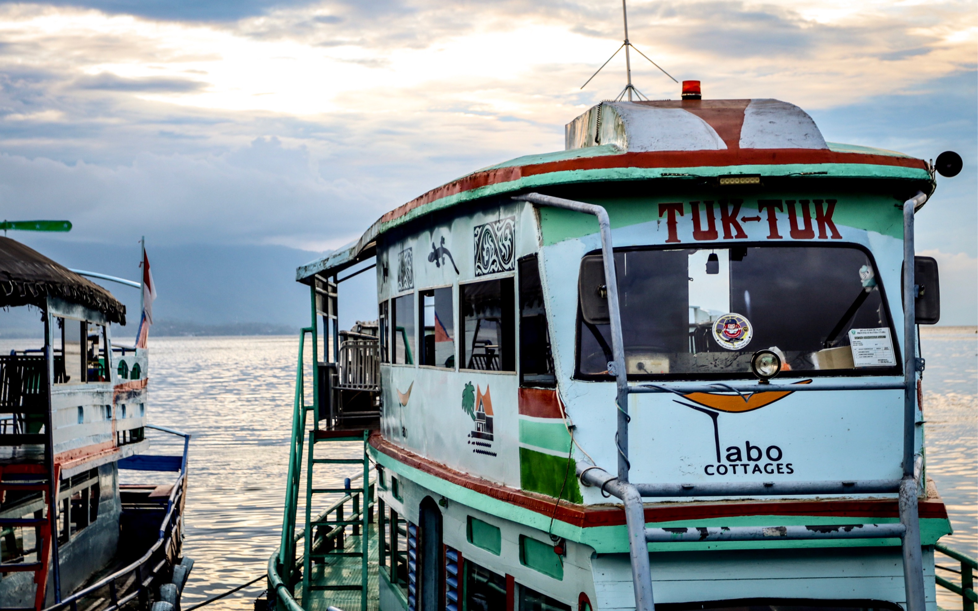 印尼棉兰多巴湖