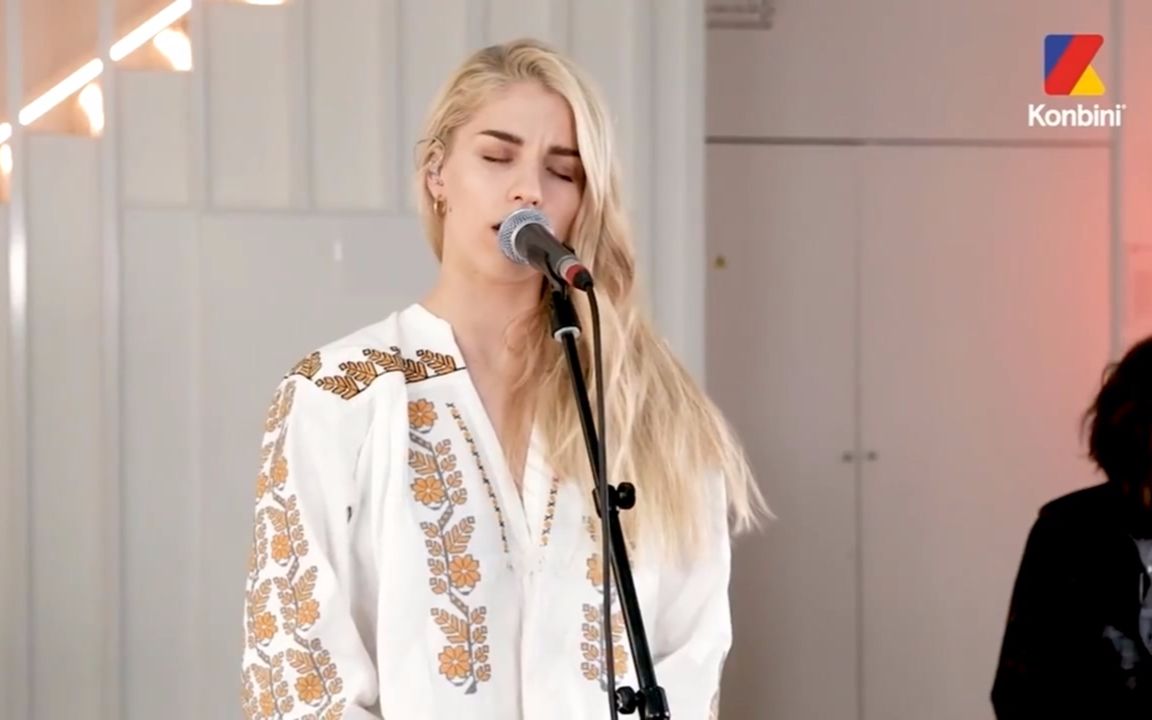 [图]London Grammar - Dreams (Fleetwood Mac Cover) + Big Picture (Live Session Paris)