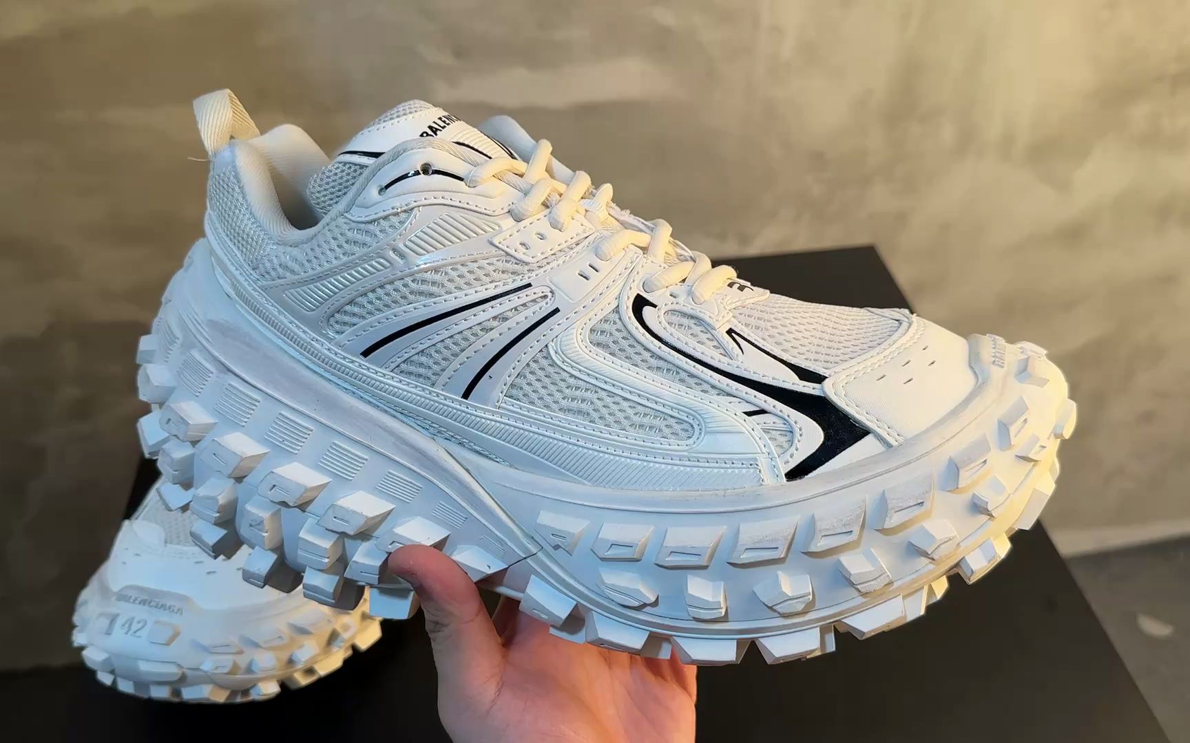 巴黎世家 balenciaga defender 轮胎鞋 白黑条纹(9110)