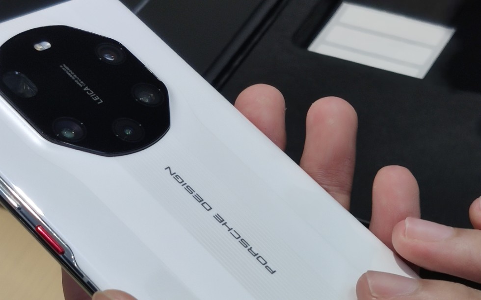 开箱新鲜mate40rs保时捷设计白色质感满分